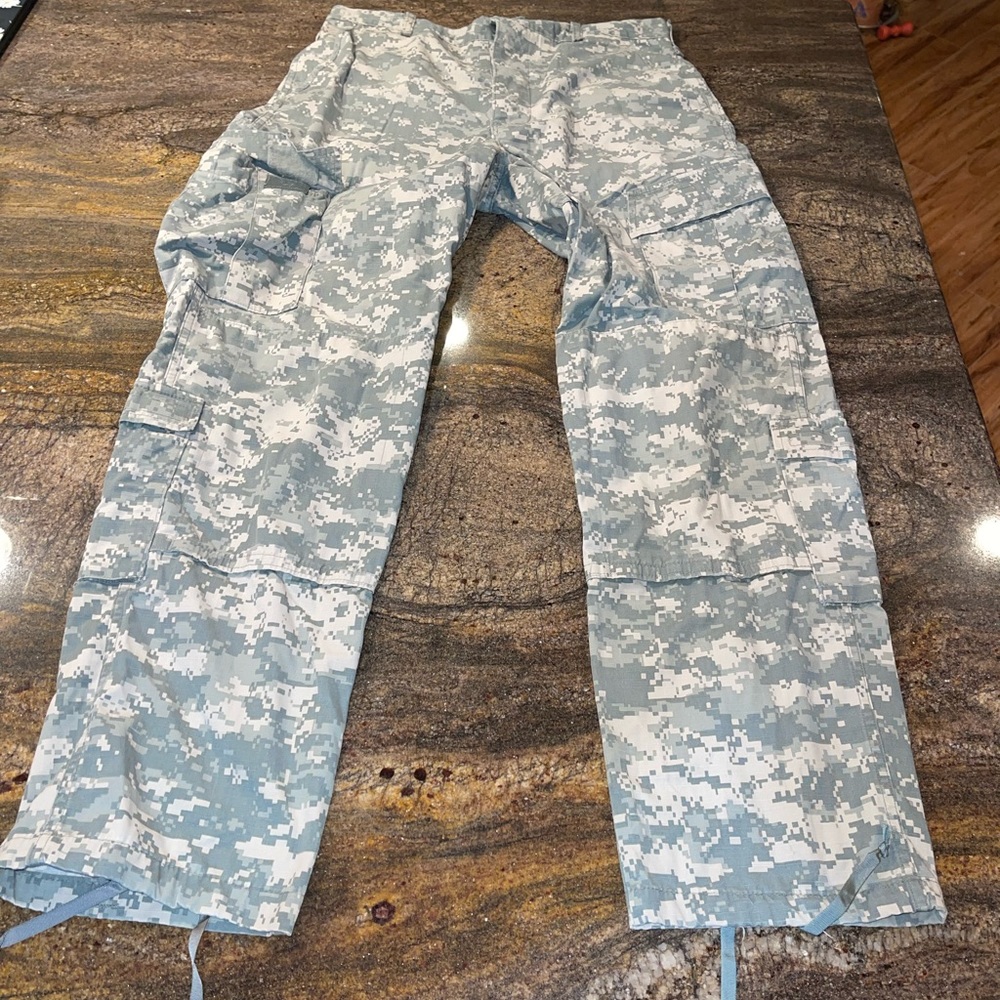 Men’s ACU Pants/Trousers USGI Digital Camo Cotton/Nylon Ripstop Army Combat‎
